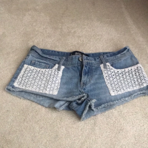 Hollister Pants - Hollister Lace n Jean Shorts